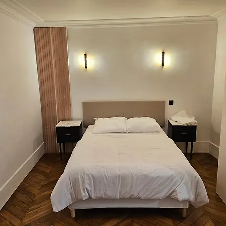 Highstay Champs Elysees Arc De Triomphe