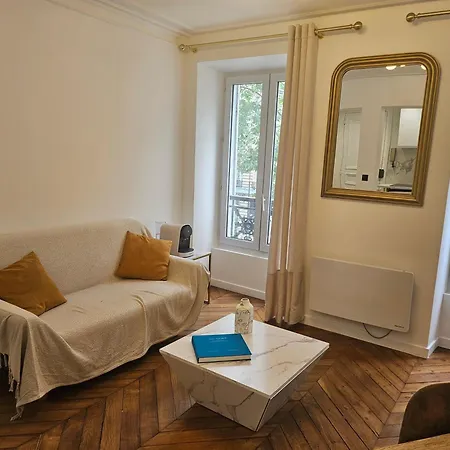 Apartamento Highstay Champs Elysees Arc De Triomphe París