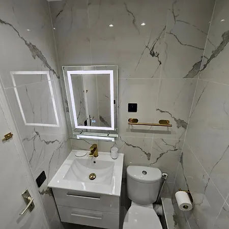 Highstay Champs Elysees Arc De Triomphe *