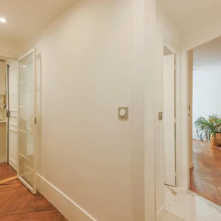 Highstay Champs Elysees Arc De Triomphe * Parigi